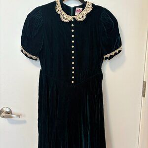 Pleasant Company Dress Like Your American Girl Doll Molly Christmas Dress